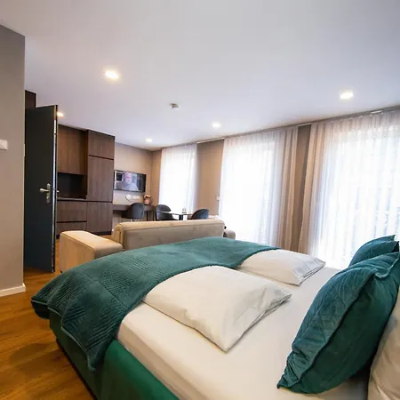 B-chill Hotel