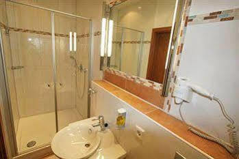 Haus Hillesheim 4* Düsseldorf